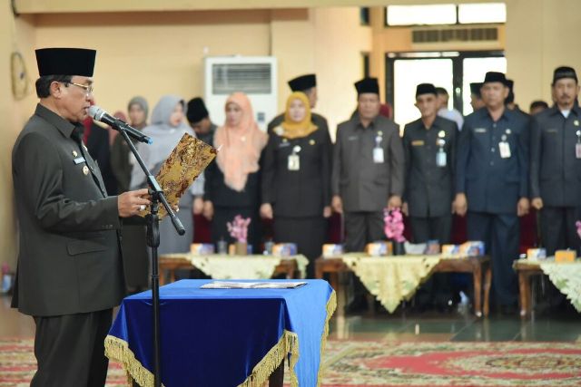 HM Wardan Lantik 447 Pejabat Eselon III dan IV